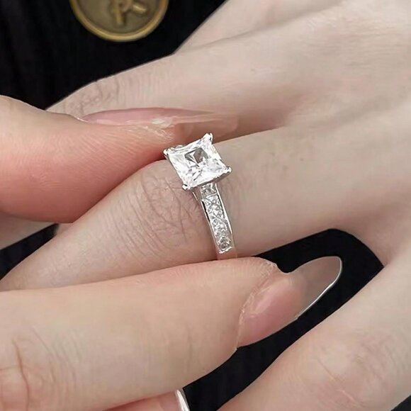 1 Piece Of Women's Quality Single Ring, Pearl Princess Ring For Women - Picture 2 of 4